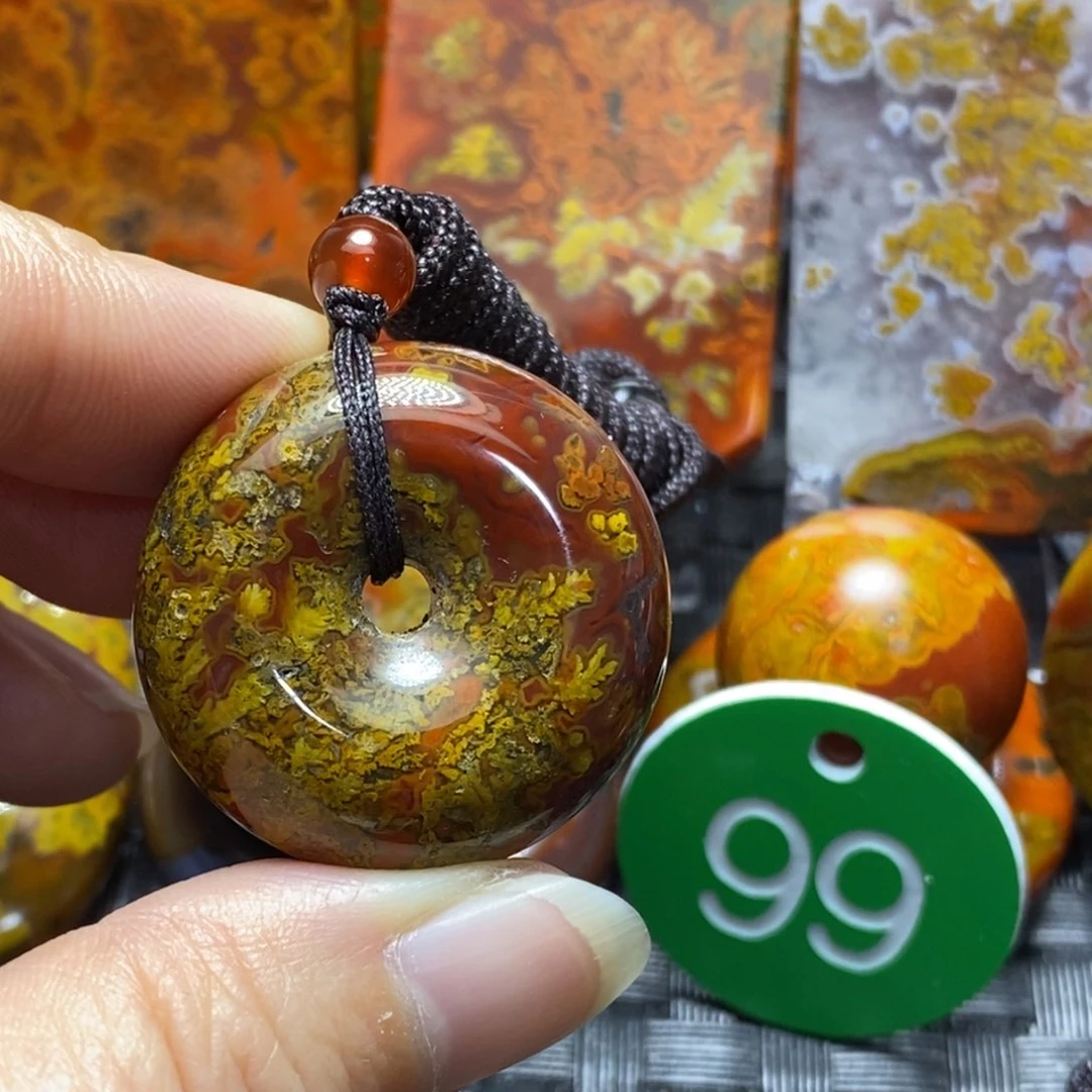 未镶嵌颈饰玛瑙/玉髓三**哥