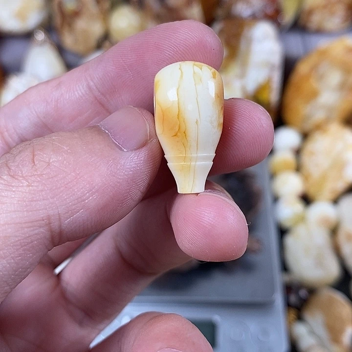 裸石琥珀未镶嵌我