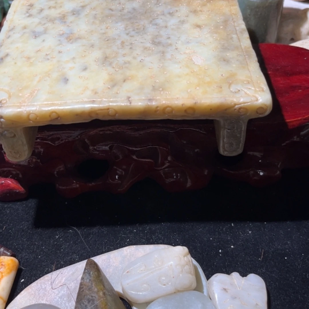 励***俊和田玉未镶嵌挂件