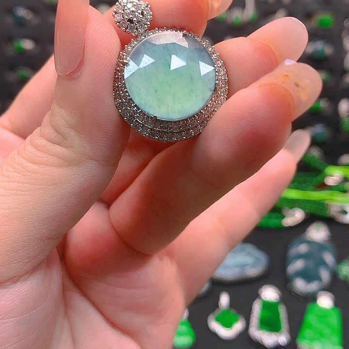 翡翠未镶嵌吊坠(不含链)