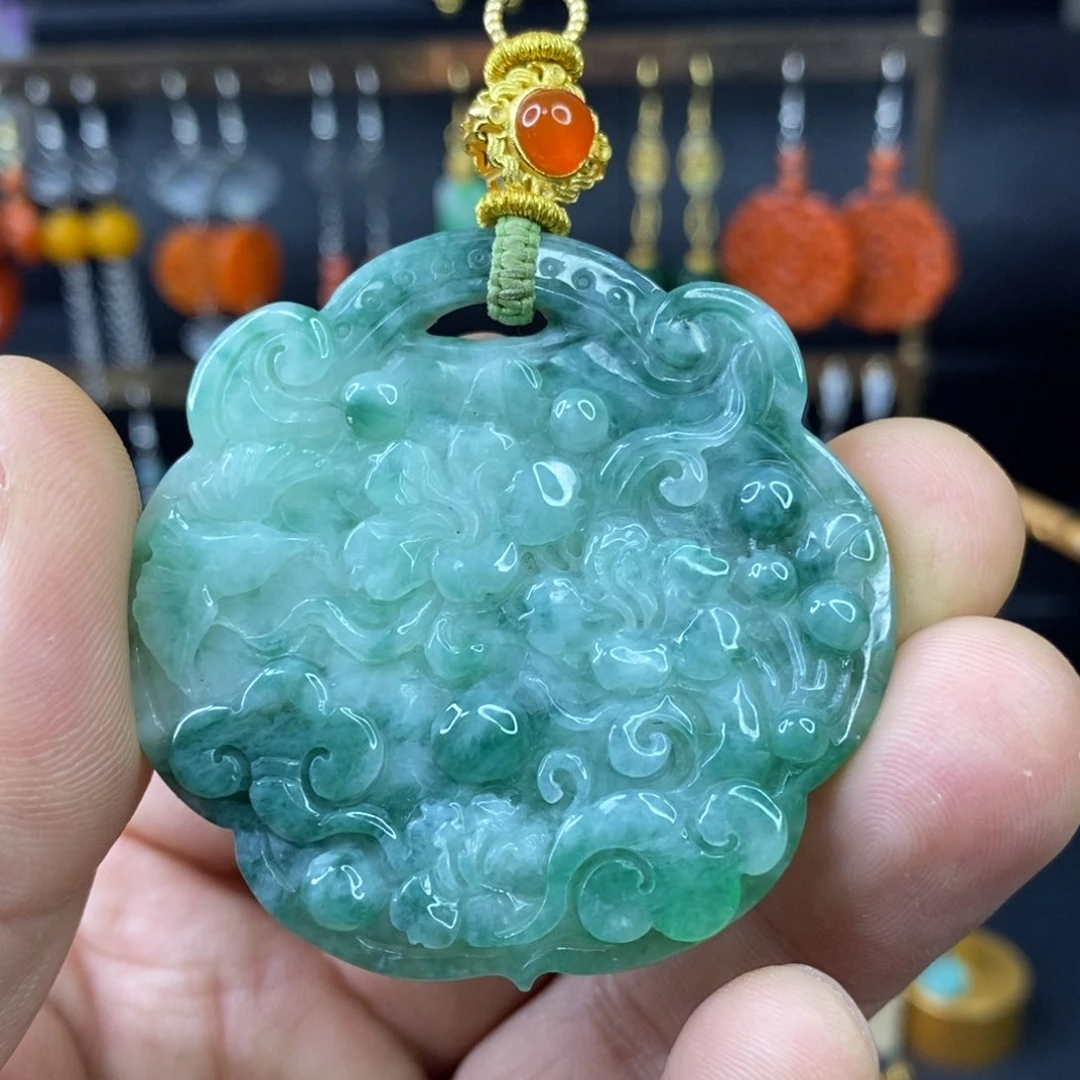 颈饰未镶嵌翡翠吊坠