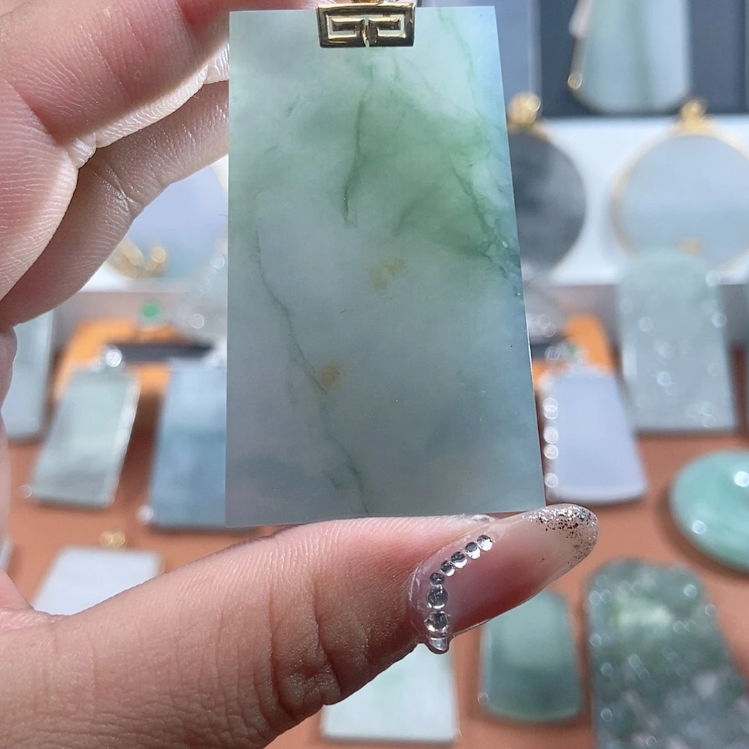 吊坠(不含链)18K金镶嵌翡翠