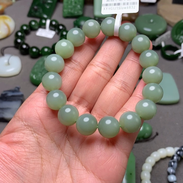 和田玉未镶嵌手串