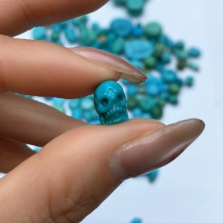 绿松石未镶嵌珠宝奇石