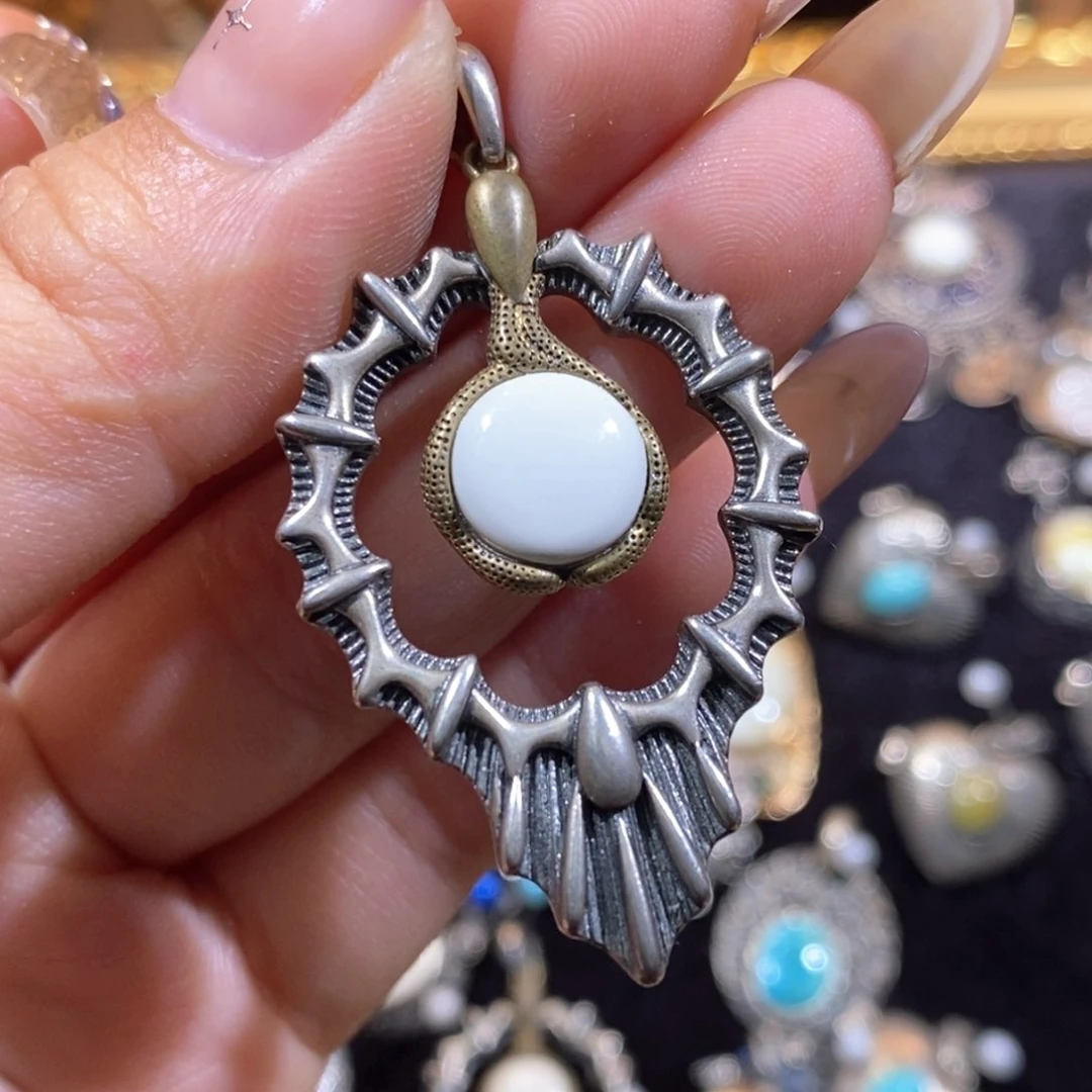 琥珀颈饰银S925镶嵌m*啦吊坠