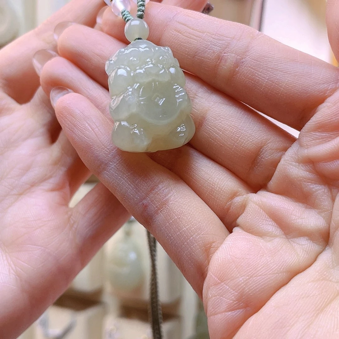 和田玉吊坠(赠链)未镶嵌焦***糖