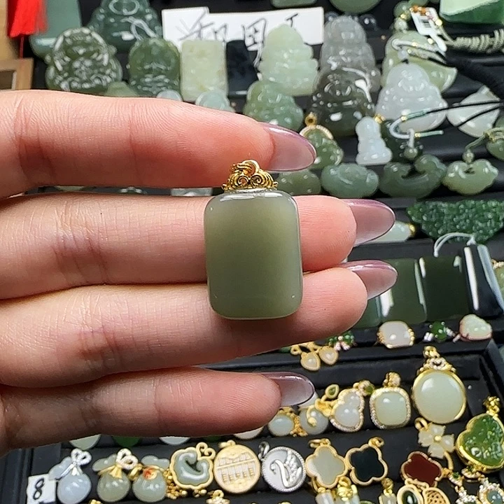 颈饰银S925镶嵌和田玉