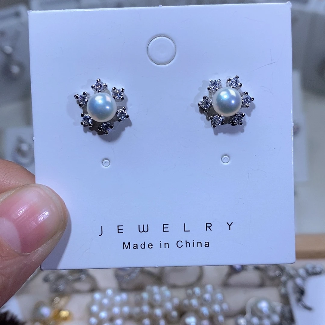 未镶嵌耳饰淡水珍珠