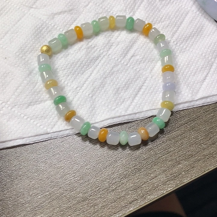 翡翠未镶嵌颈饰卡5.6