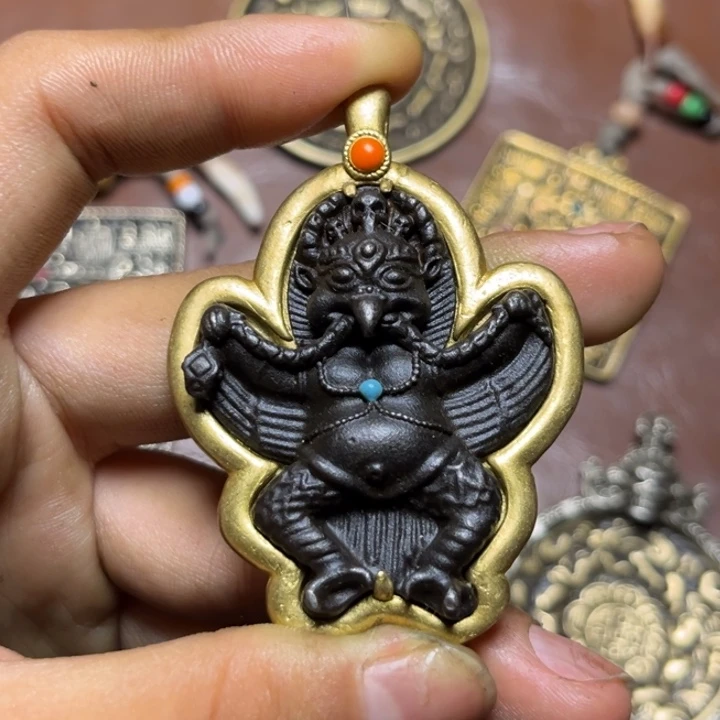 琉璃颈饰阿****）喜欢的朋友