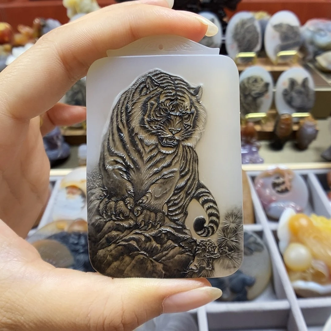 玛瑙/玉髓颈饰未镶嵌顺**然