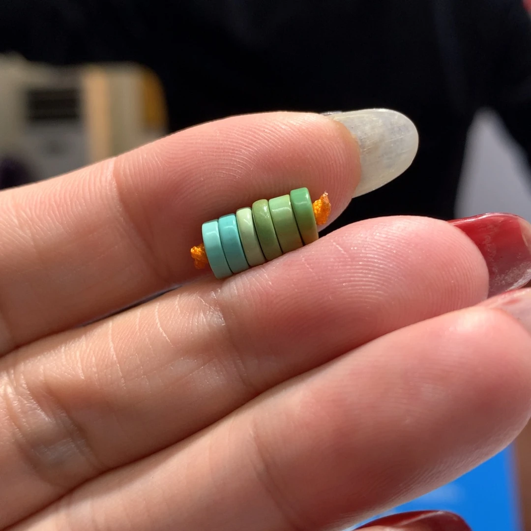 绿松石配饰未镶嵌