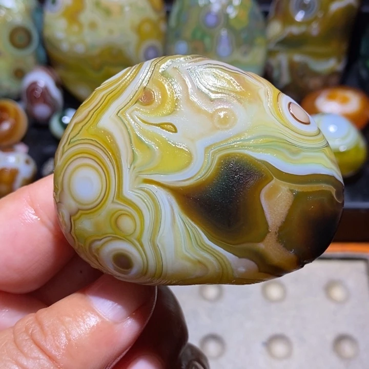 玛瑙/玉髓未镶嵌珠宝半成品