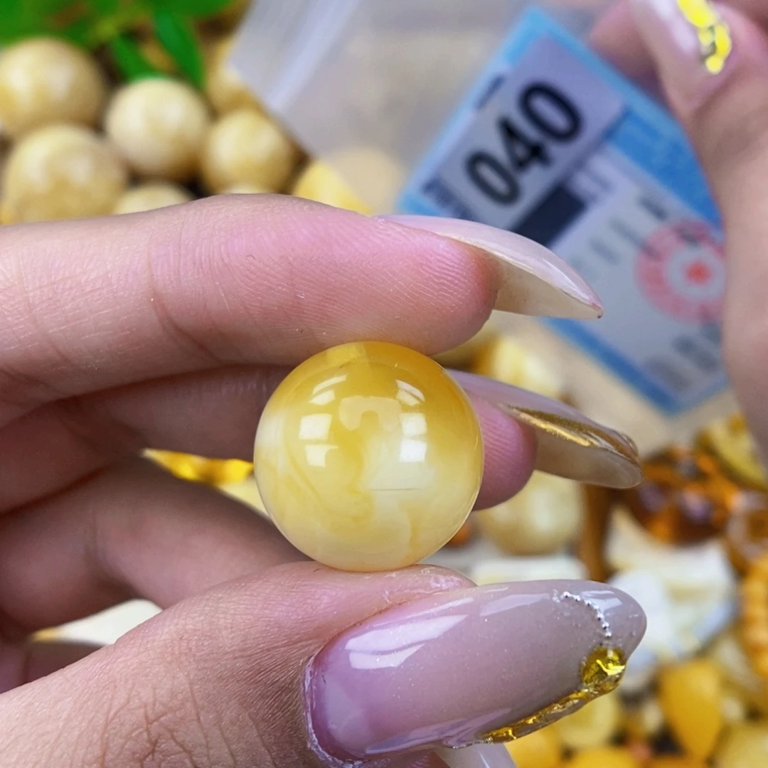 琥珀未镶嵌珠宝奇石16.8 粉