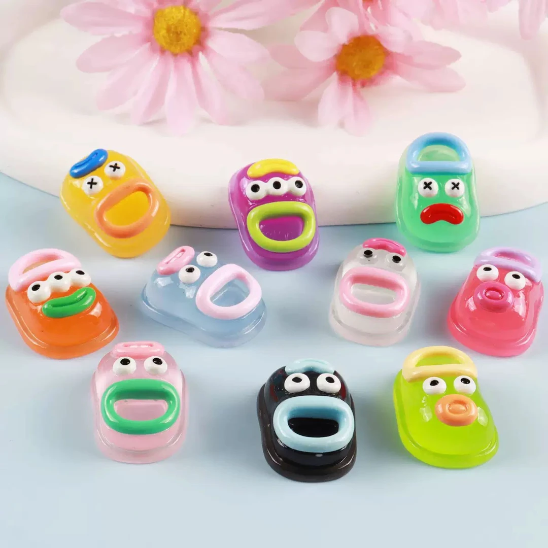 【九宫格】夜光立体丑萌拖鞋创意手工DIY手机链摆件