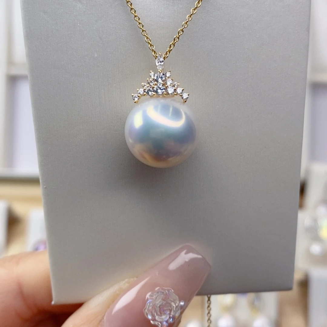 淡水珍珠吊坠(赠链)18K金镶嵌吃****子