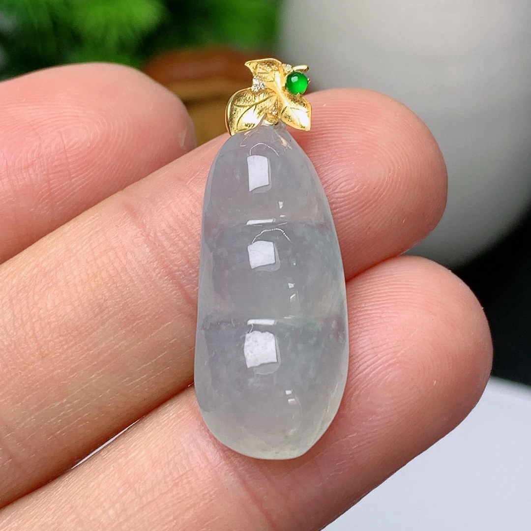 天然翡翠A货18k金镶嵌福豆吊坠251107  尺寸:26.3*11.5*6.8