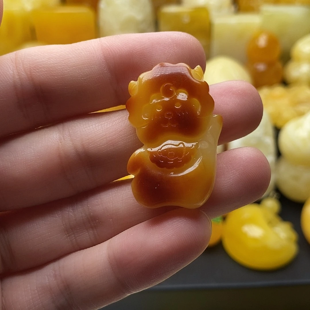 琥珀颈饰未镶嵌琥珀蜜蜡吊坠