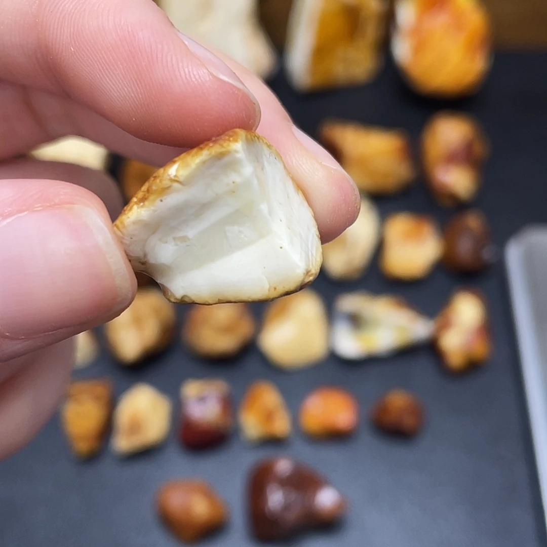 定制琥珀未镶嵌定制