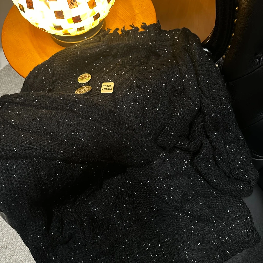 设计师V领毛针织衫毛衣时尚