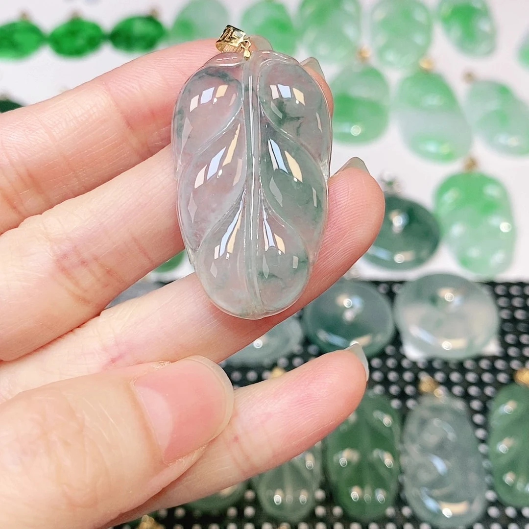 翡翠吊坠(不含链)18K金镶嵌