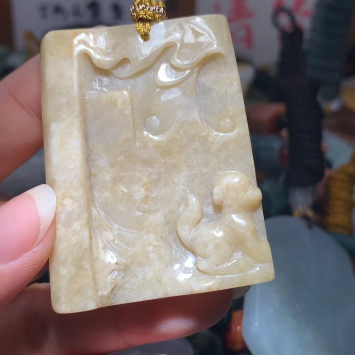 翡翠未镶嵌颈饰保真天然A货翡翠