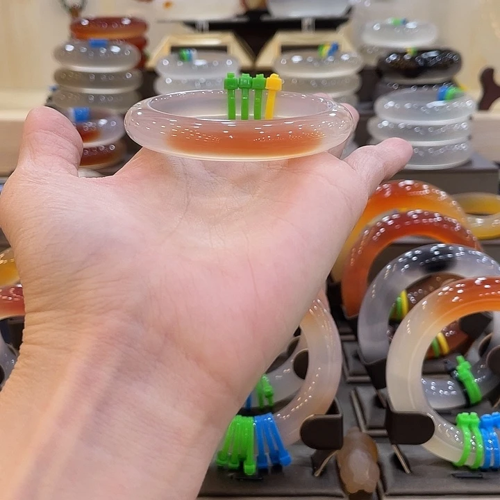 玛瑙/玉髓未镶嵌手镯42