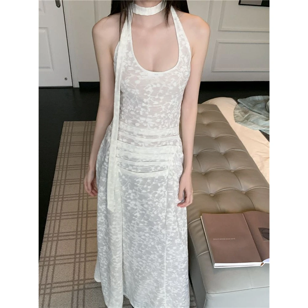 美式辣妹无袖高级感度假风连衣裙夏季温柔风挂脖碎花叠穿长裙女潮