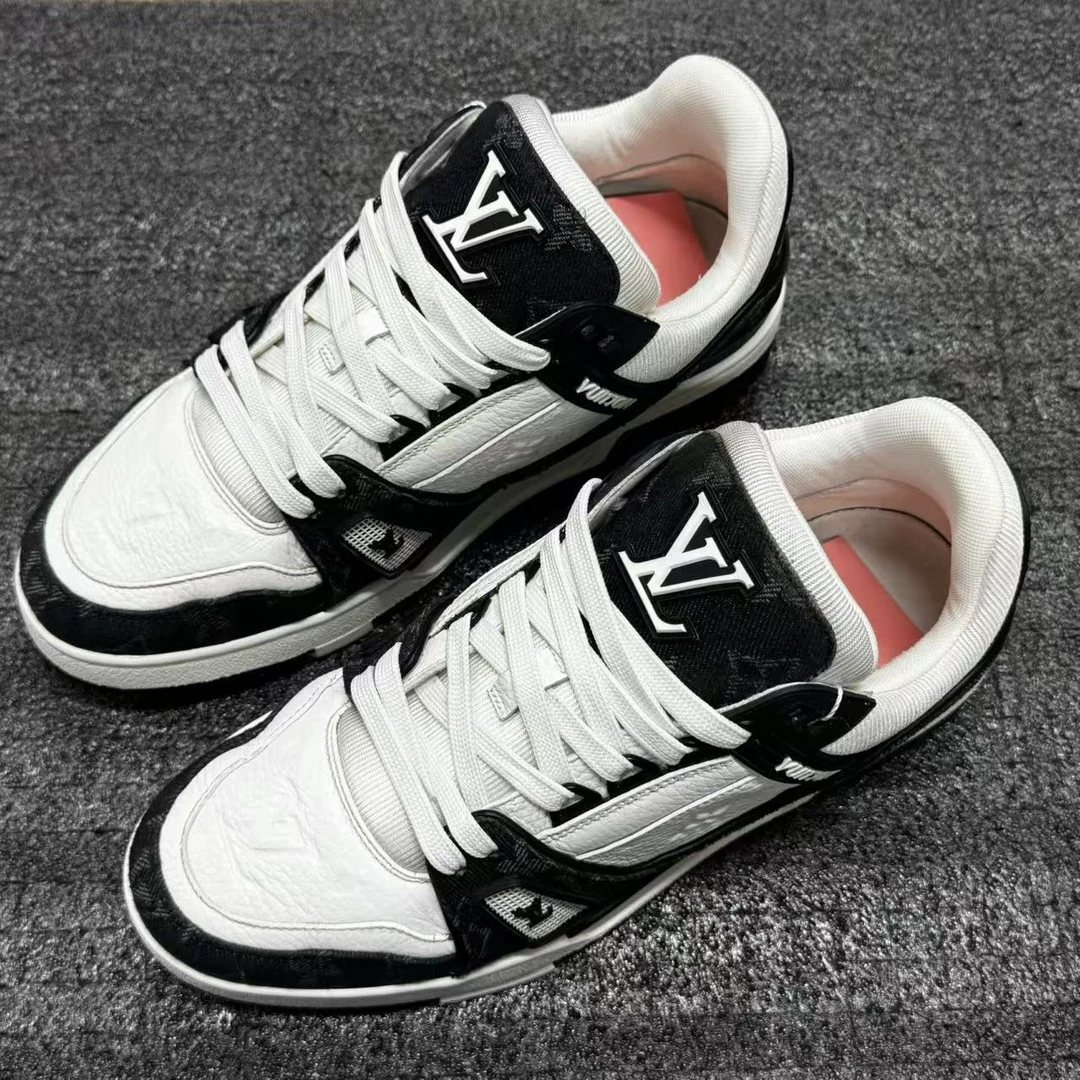 【海蜀黍特惠】LouisVuitton/路易威登经典黑白牛仔配色Trainer板鞋