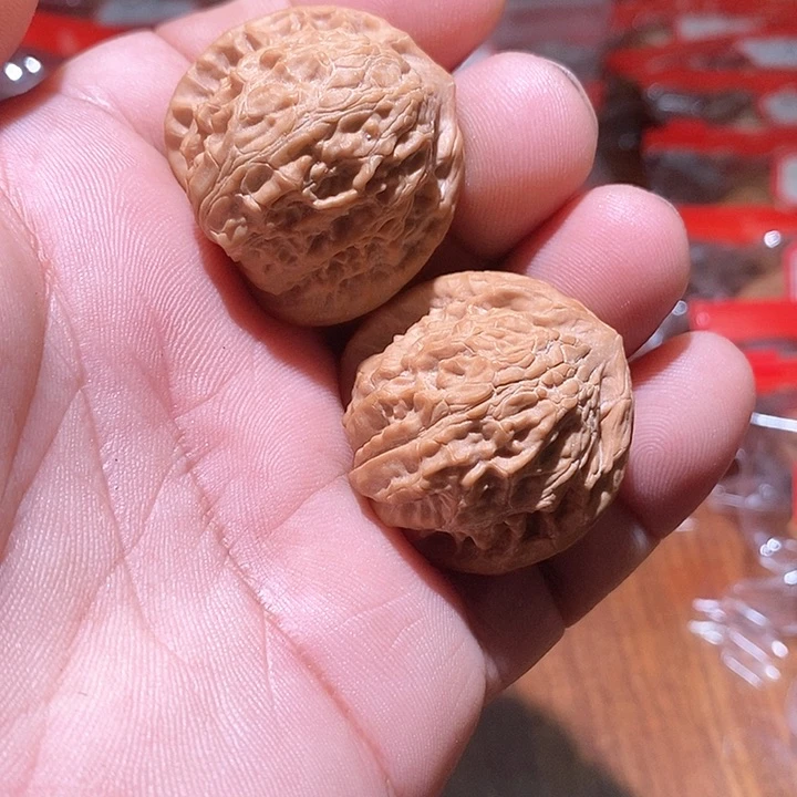 文玩核桃吊坠叁***顿寿桃