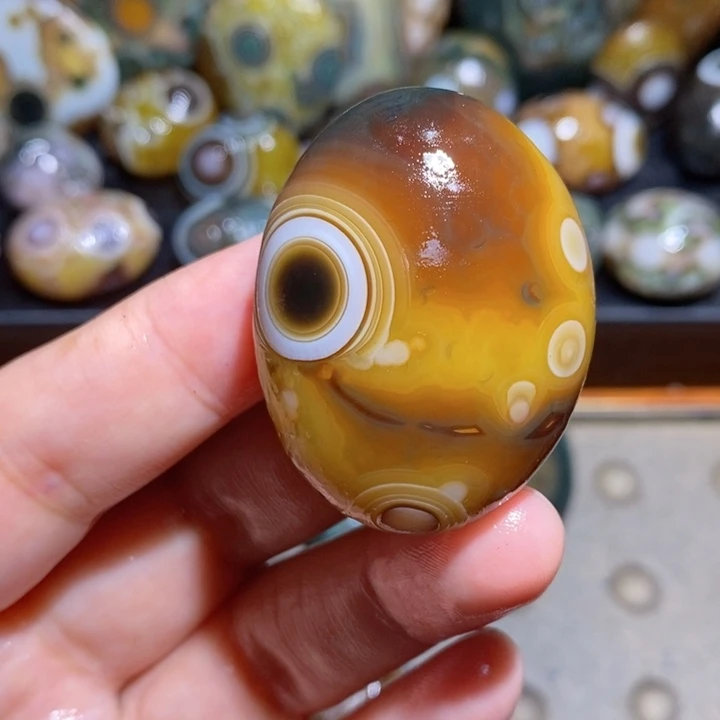未镶嵌玛瑙/玉髓珠宝半成品82