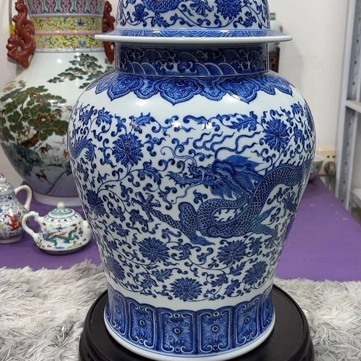 摆件清花缠枝花卉龙纹将军罐