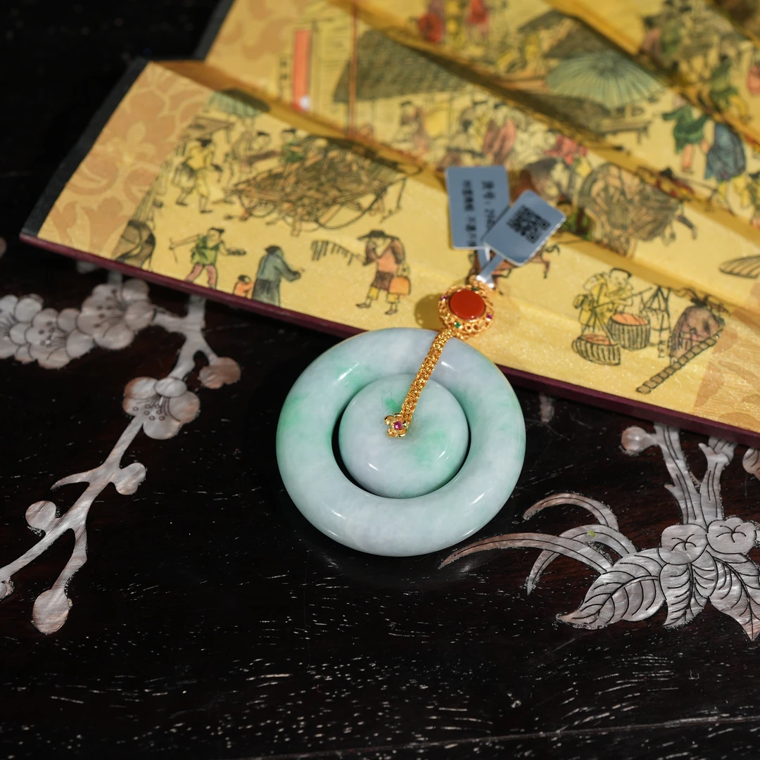 2.6香港王老板-翡翠吊坠kb172