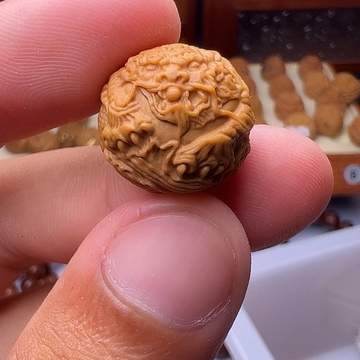猴头核桃吊坠精工鸿福貔貅18