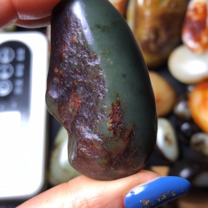 和田玉未镶嵌珠宝奇石