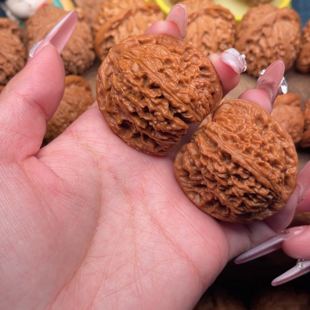 把件文玩核桃全品逐鹿红皮炮弹南疆43，大克重