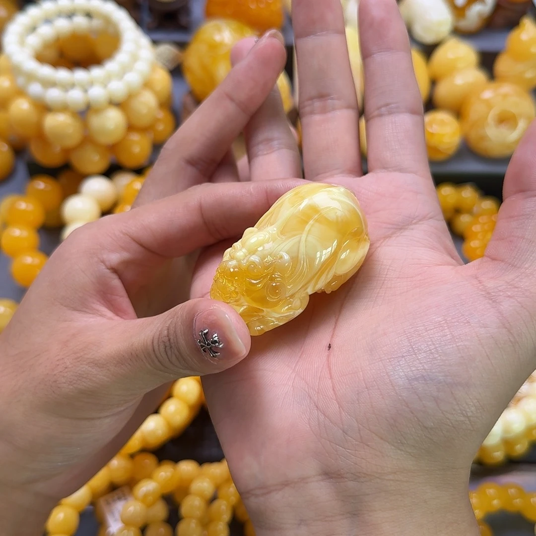 未镶嵌蜜蜡珠宝奇石貔貅