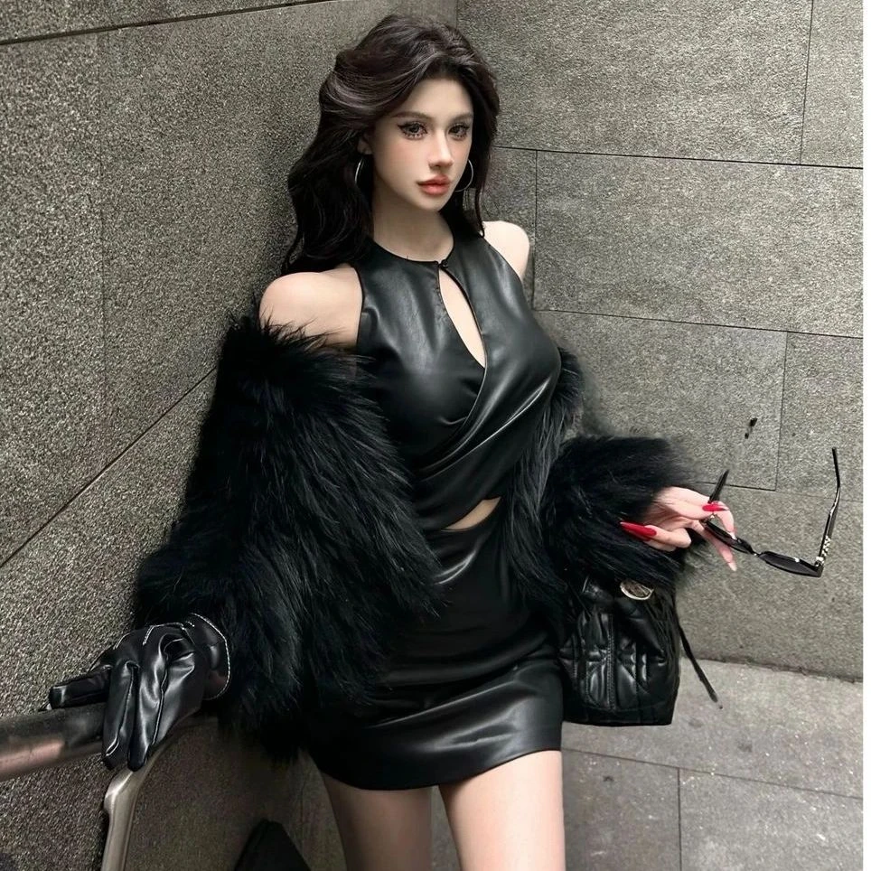 美式复古辣妹风无袖连衣裙女春季款气质修身显瘦性感镂空黑色短裙