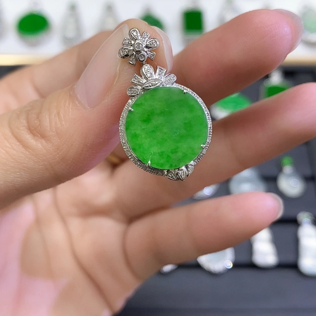 翡翠18K金镶嵌吊坠(不含链)