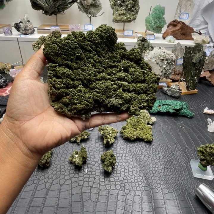 未镶嵌珠宝半成品水晶点****字