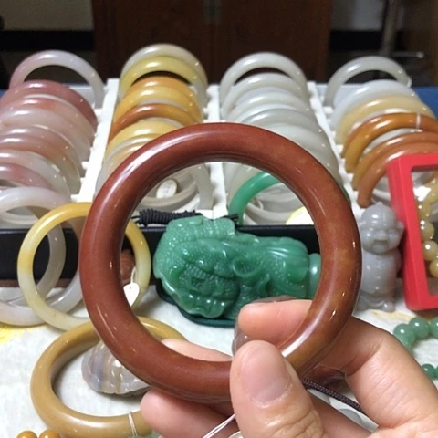 石英质玉未镶嵌手链
