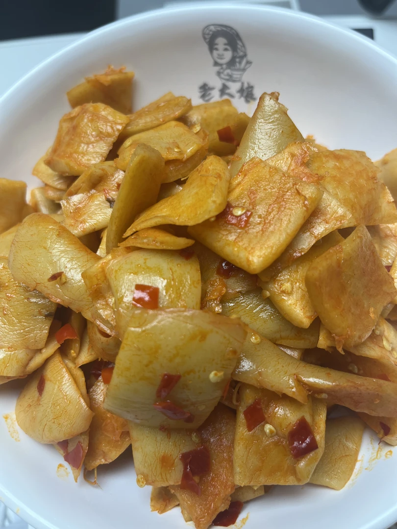 老大娘开胃爽口嘎嘣脆萝卜皮湖南特产下饭菜酱菜220g