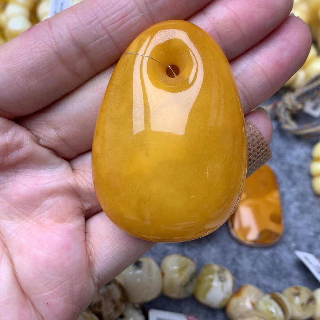 琥珀未镶嵌珠宝奇石6