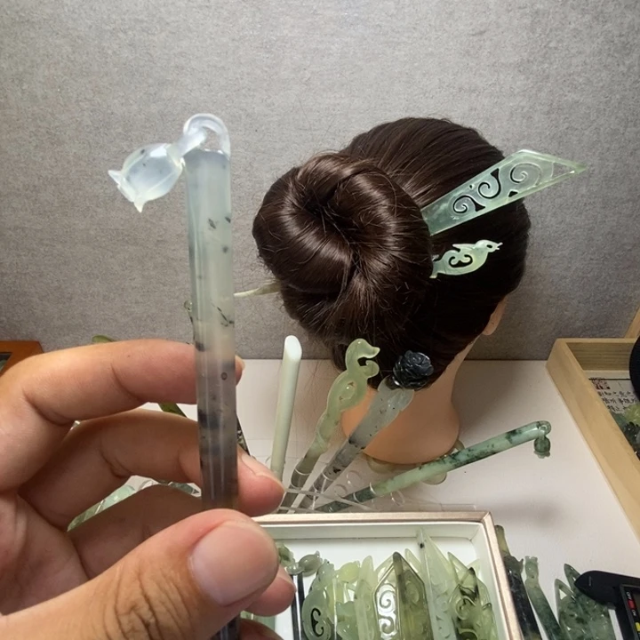 桃****蛇纹石玉未镶嵌发饰
