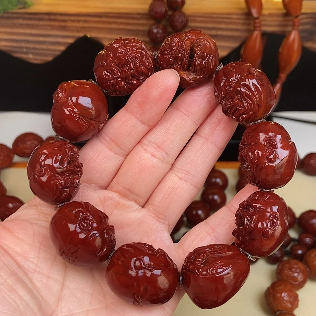 橄榄核吊坠于*经典恶僧