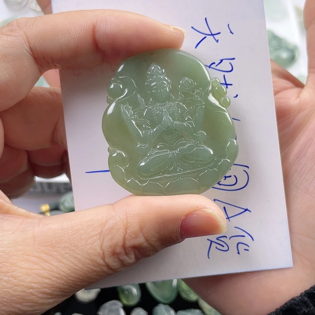翡翠颈饰未镶嵌睡***z千手观音