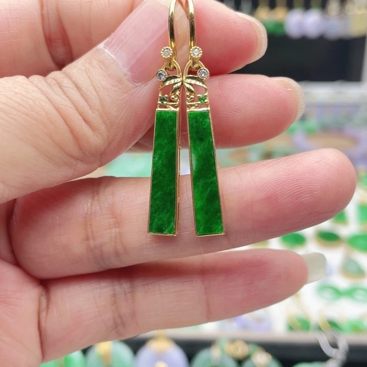 翡翠18K金镶嵌耳饰