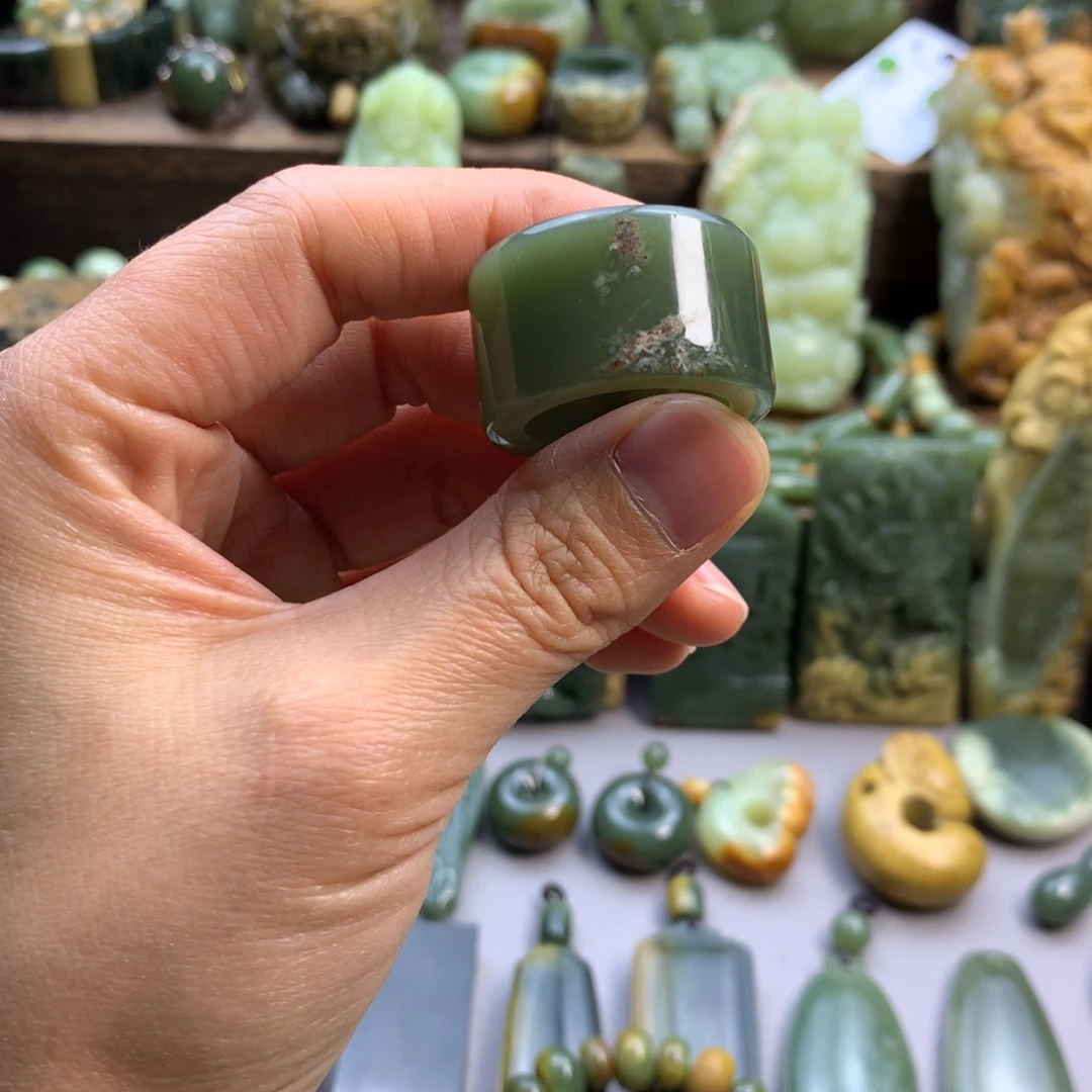 未镶嵌岫岩河磨玉（透闪石质玉）珠宝奇石新**往