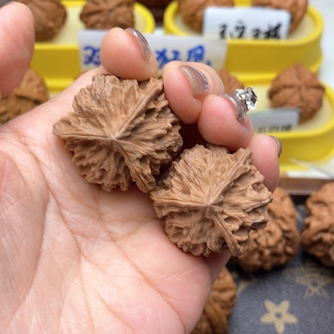 文玩核桃把件731号盘山奔