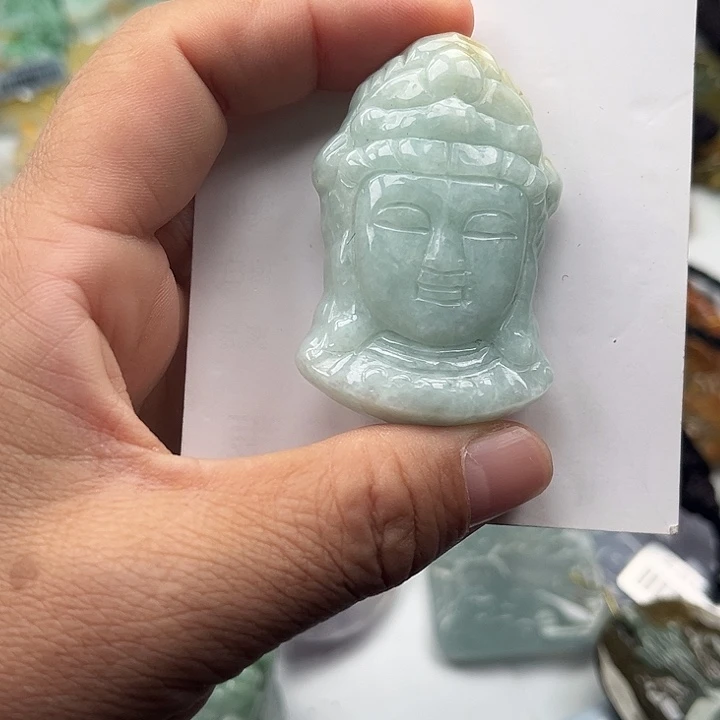 翡翠未镶嵌颈饰挂件